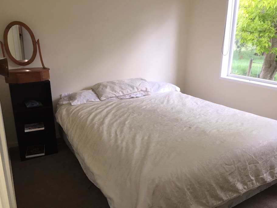 Queen bed