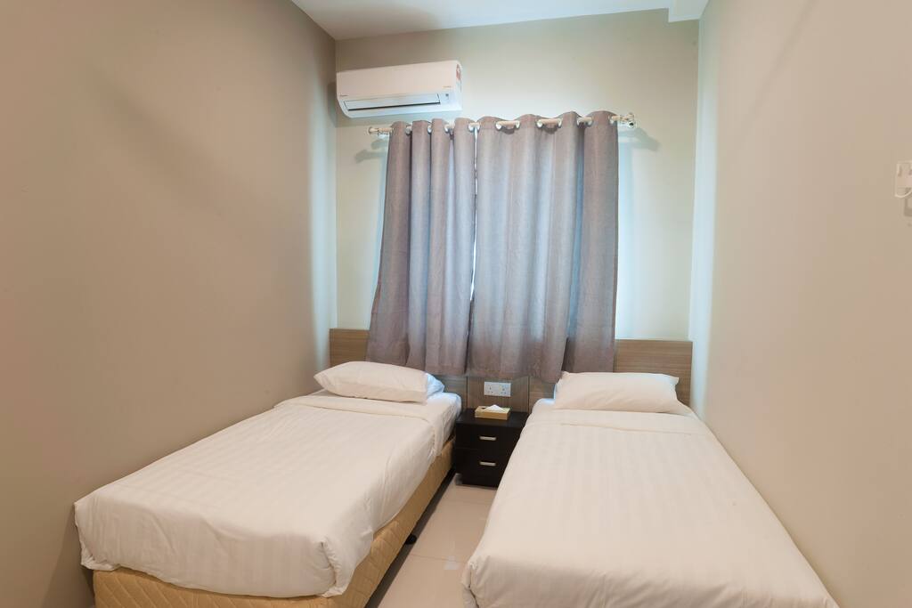 2nd Bedroom