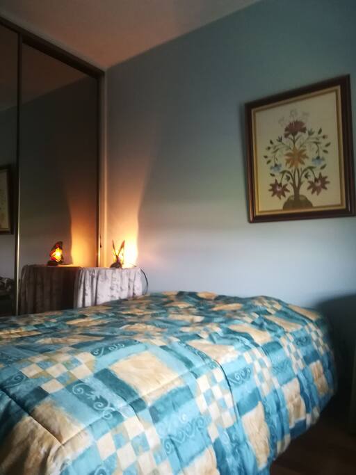 Quarto dos hóspedes-Mirror Room