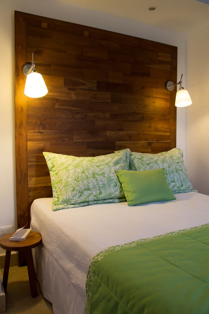 Dhomë tjetër gjumi (Bdr N°4 Krevat dopio "Queen")