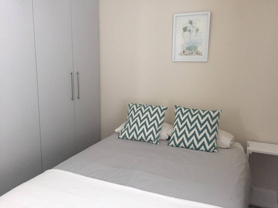 Guest bedroom with double bed