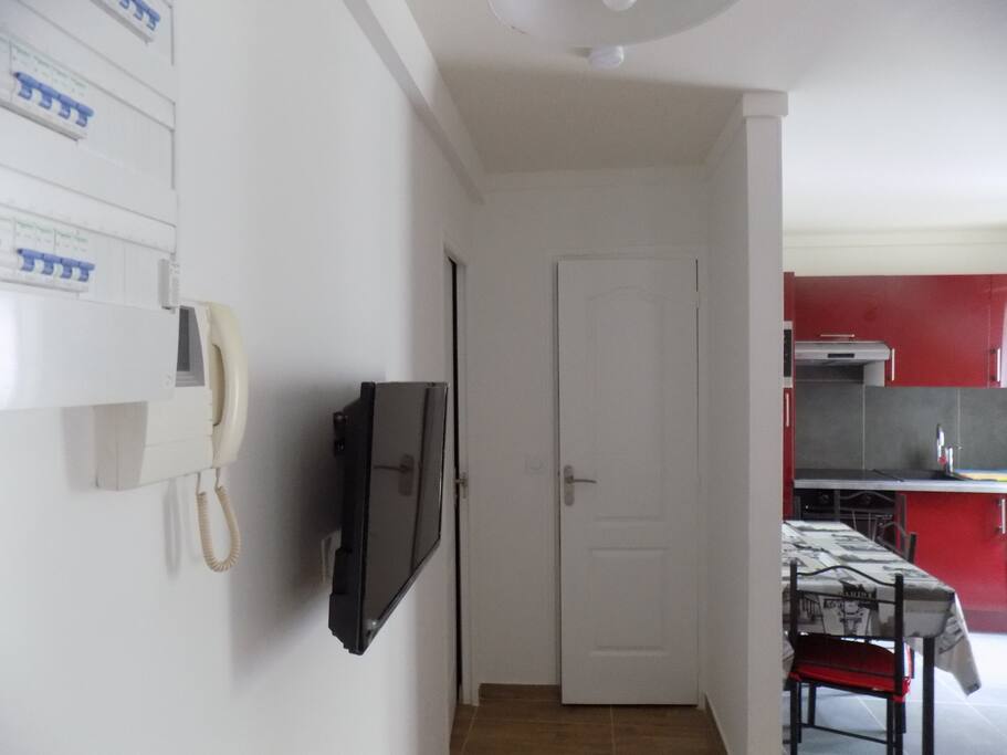 TV , wifi /fibre optique