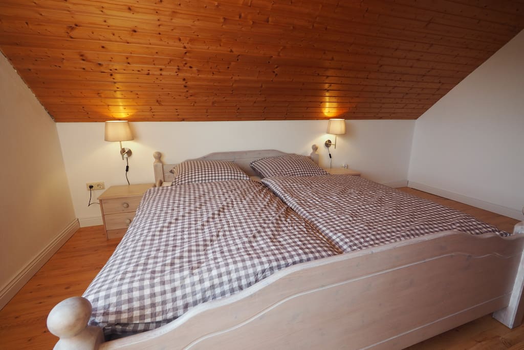 Schlafzimmer - frisch und freundlich