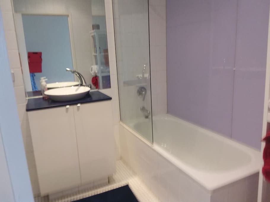 Private bathroom (not ensuite)