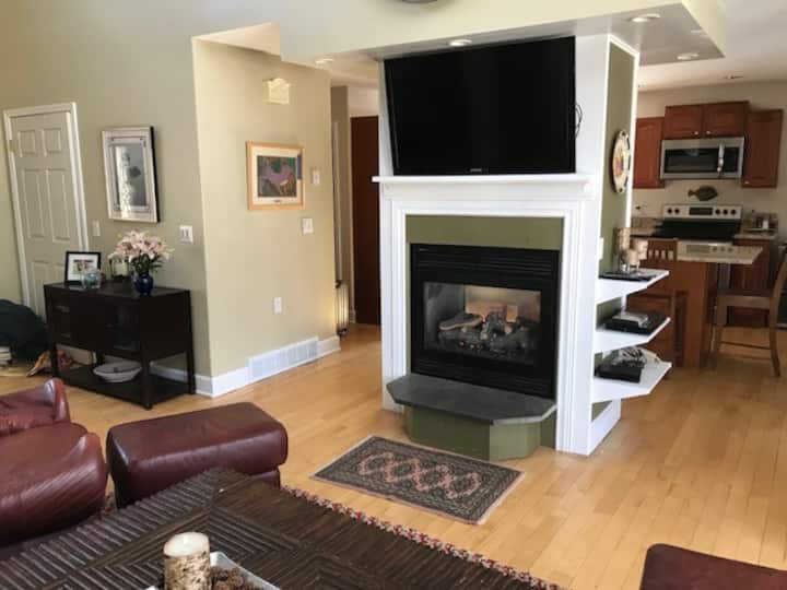 Privacy Yet Close To Downtown Saratoga Springs - サラトガ・スプリングズ, NY