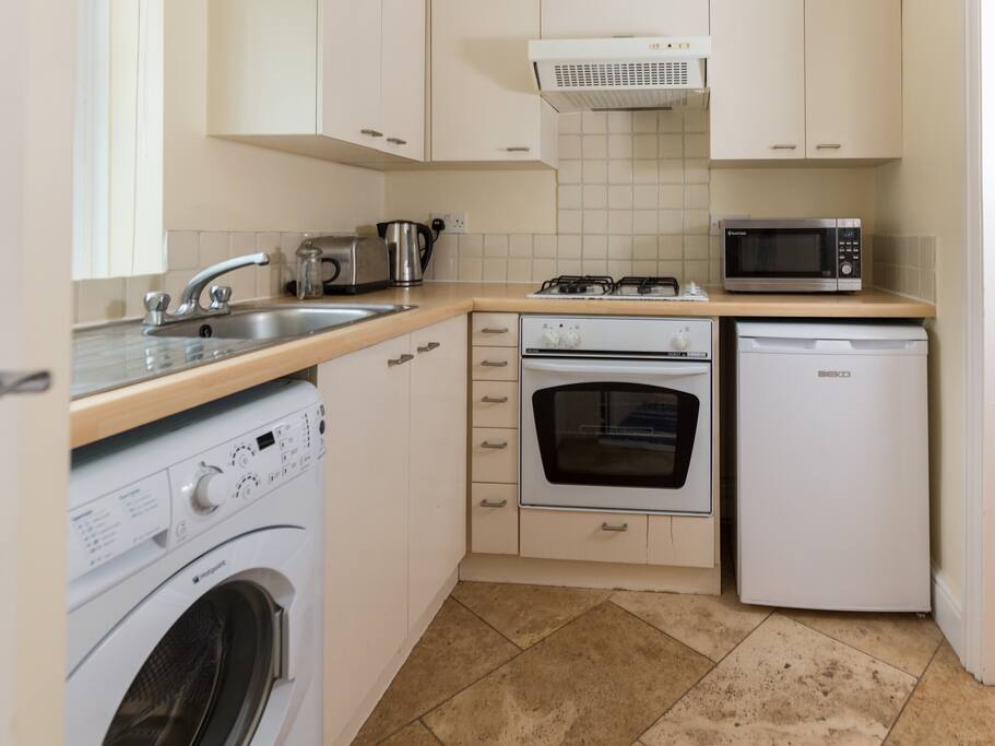 Private Kitchen fully equipped. The kitchen is for the guests use only