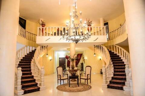 villa adham
