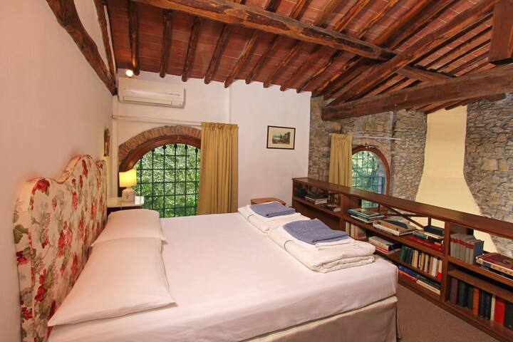 Поткровје спална соба