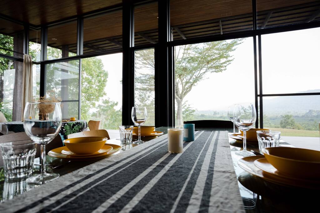 Dine with view