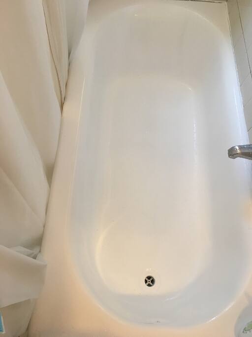 Bathtub