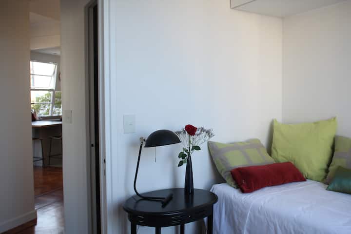 Chumba cha mtu mmoja kilicho na roshani