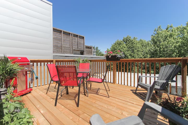 Duplex with rooftop terrace for friendly group