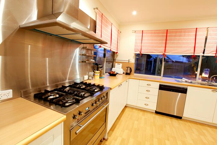 Waterfront Dunsborough – House 12 gallery image 3