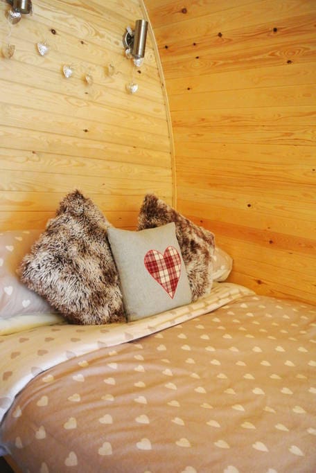 Cosy double bed