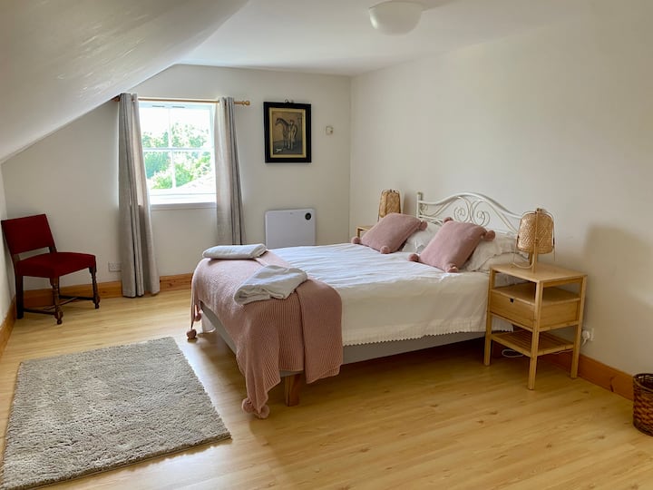 საძინებელი 1