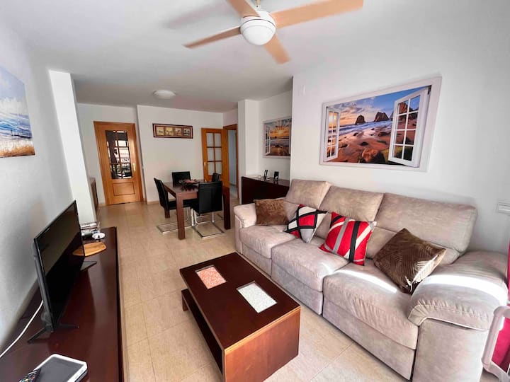 Nice Apartment With Sea Views From The Terrace. - Calafell