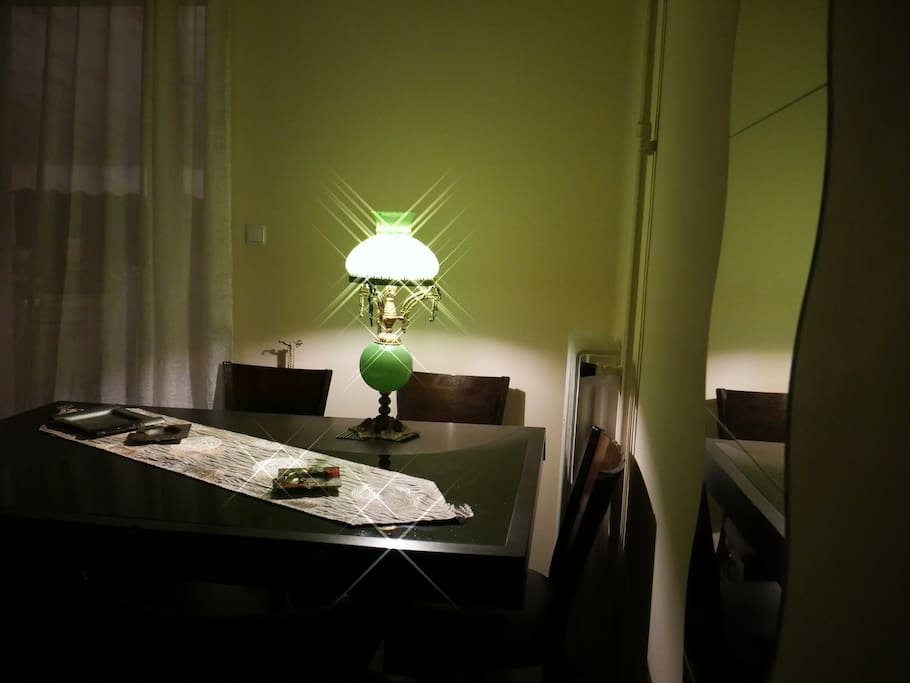τραπεζαρία/ dinning area