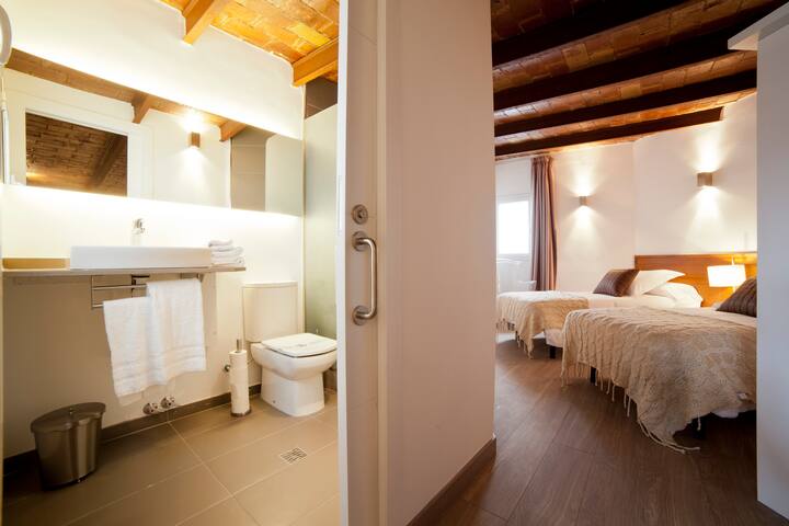 Serennia Ramblas-Pl.Catalunya Ático gallery image 4