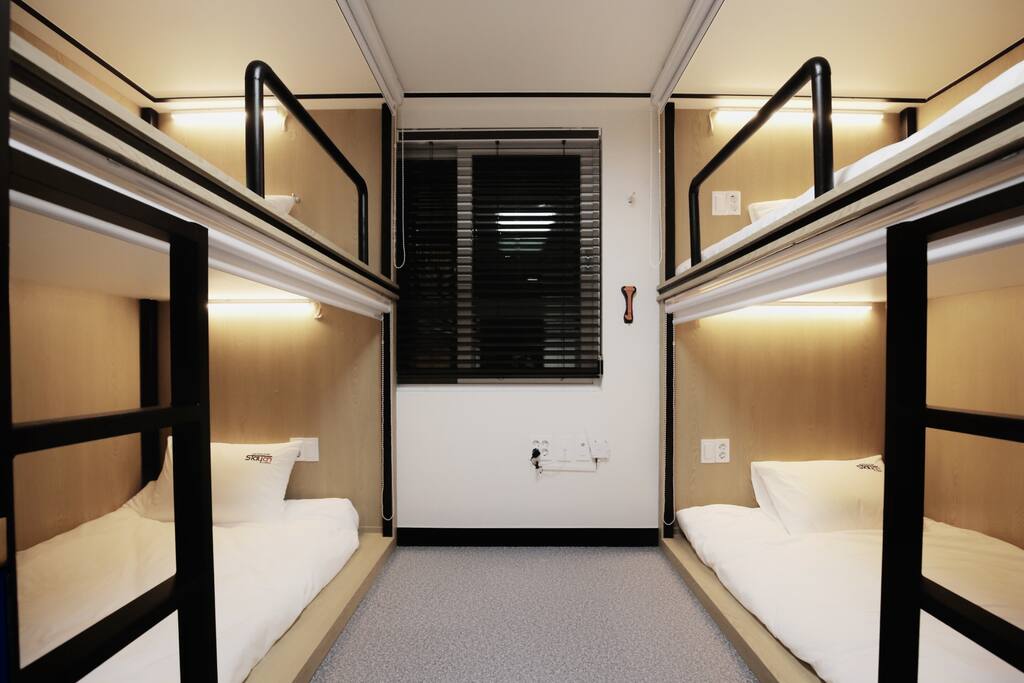 4 dorm