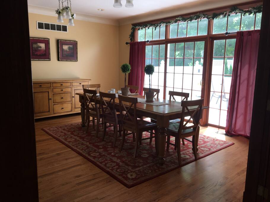 Dining table seats 10.
