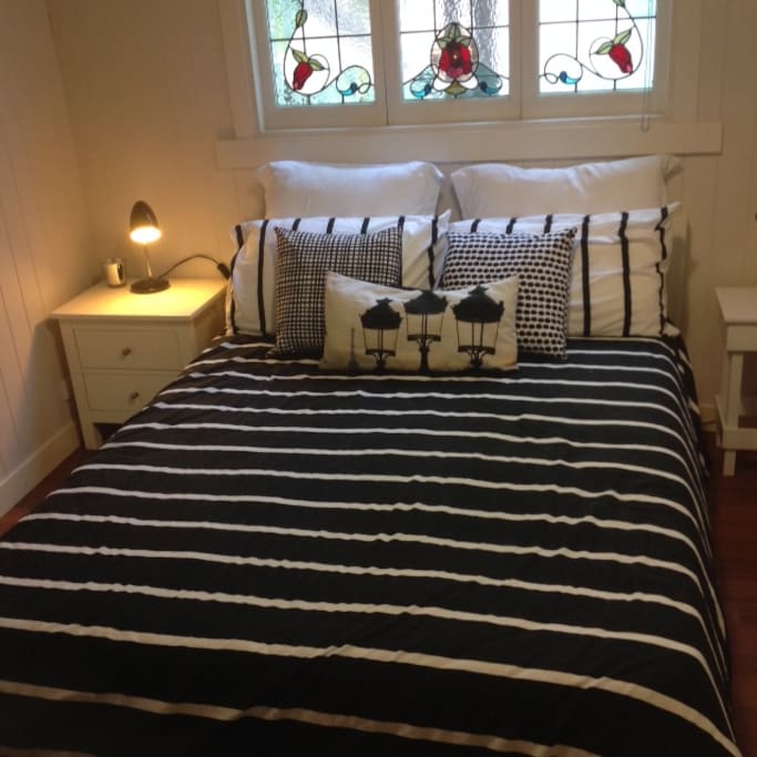 DOUBLE BED