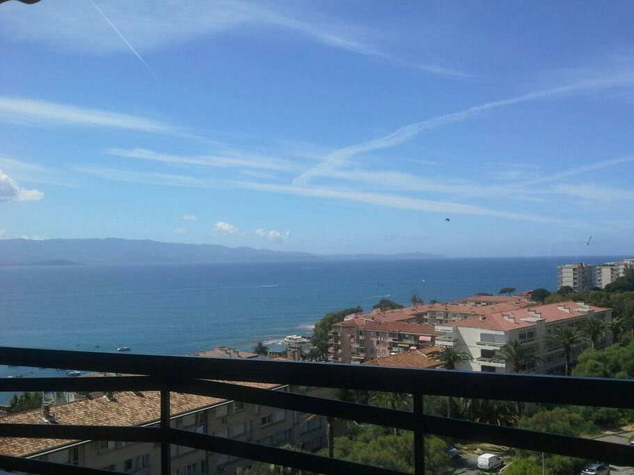 Vue Sud-Est depuis la terrasse
