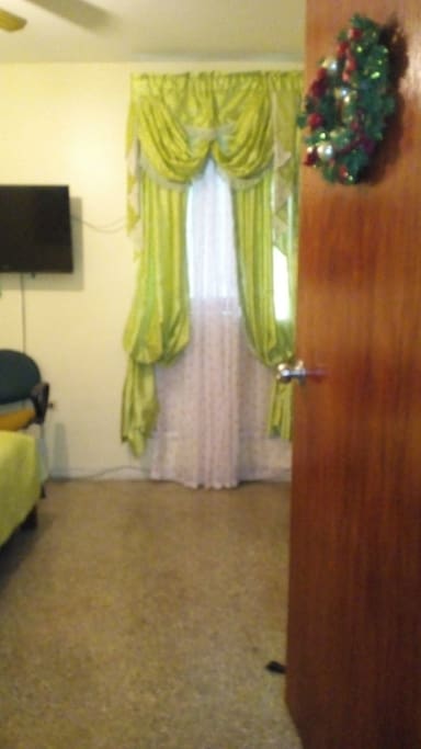 Puerta Entrada Habitación