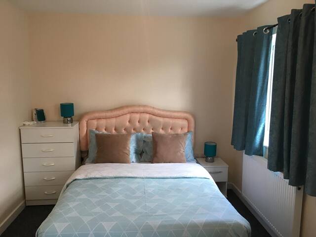 Cozy Teal Double Room