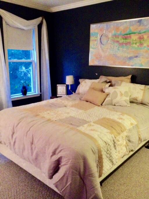 Comfortable queen bed with brand new bedding!