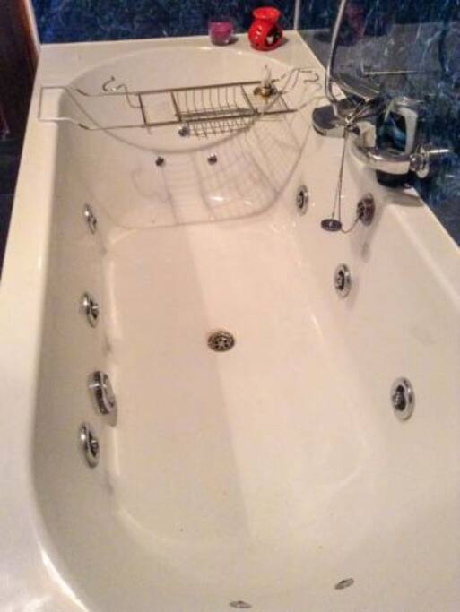 Jacuzzi Bath