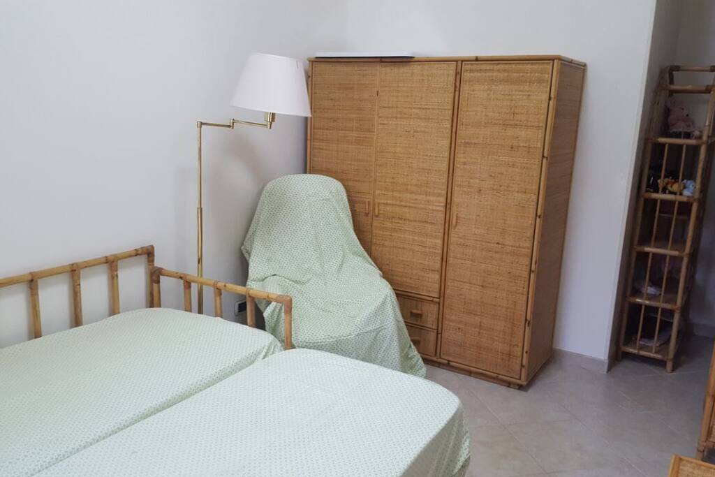 La stanza con due letti singoli