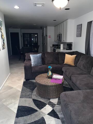 Elegant Stylish Home away from Home gallery image 2