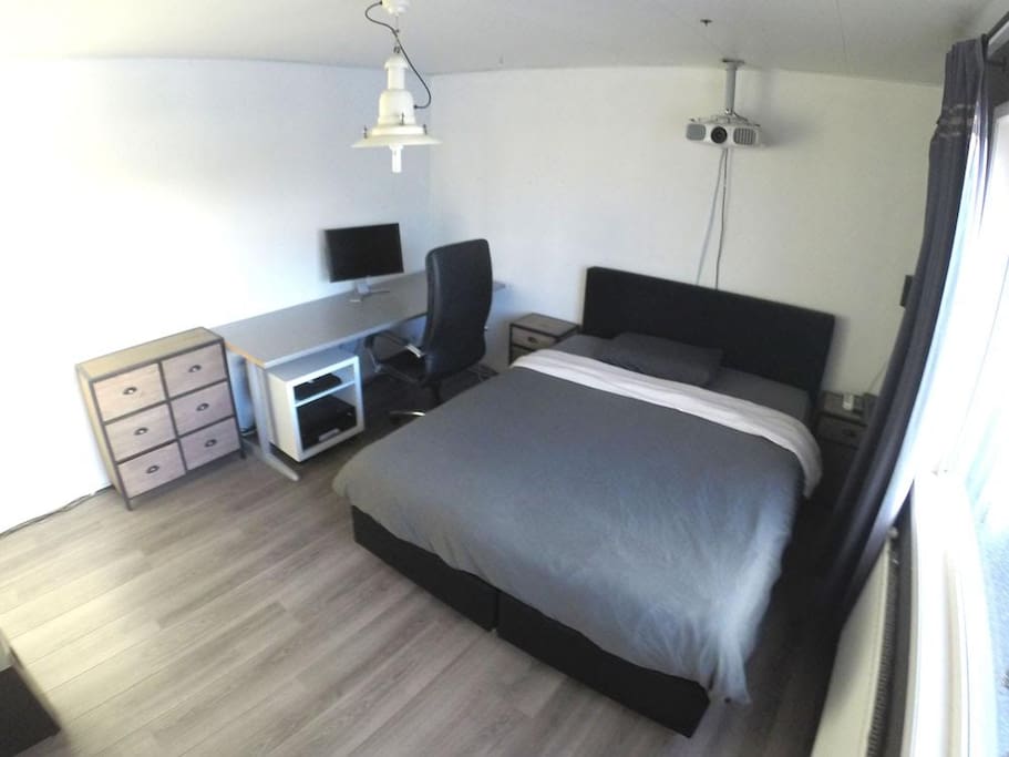 Bedroom with desk (private)