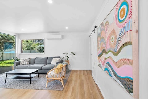 Bright By The River - central & newly renovated