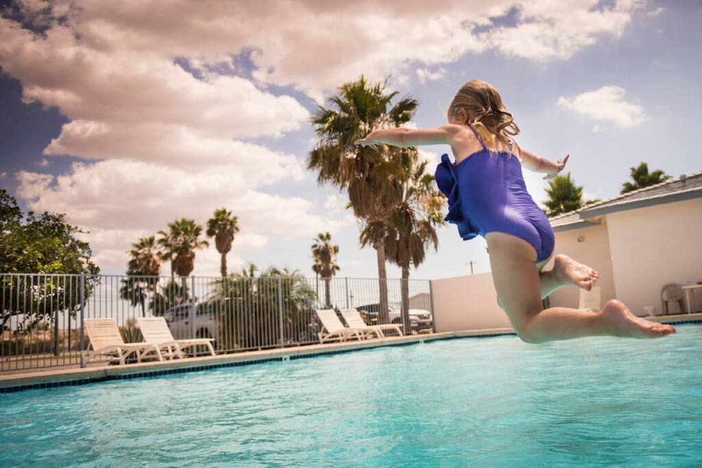 Heated pool, kiddie pool, and hot tub open year round.