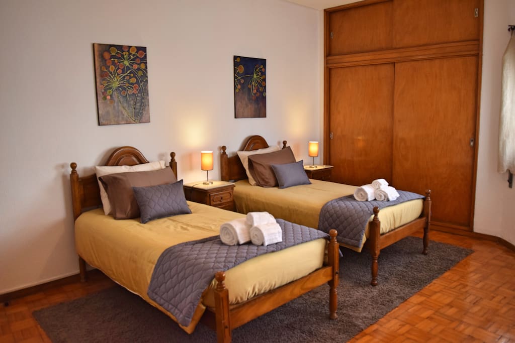 Quarto Twin / Twin Room