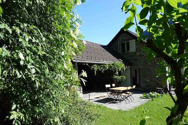 Vacation home with garden seating in the Blenio Valley