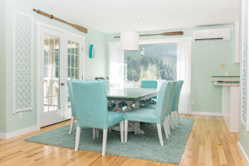 Our spacious dining room with lake view will have you lingering over your meals together.