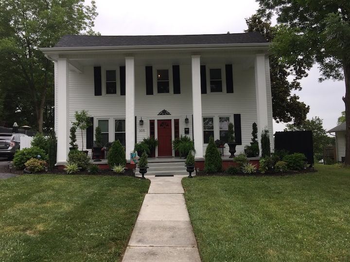 Historic Home in Downtown Dickson