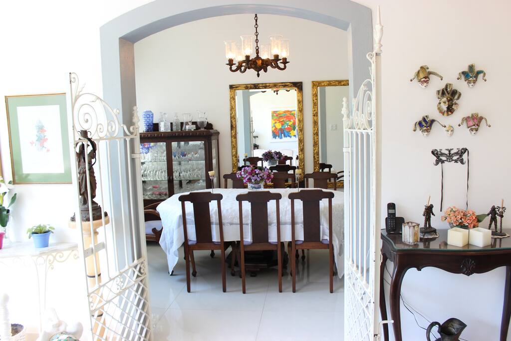 Light and airy spacious living room