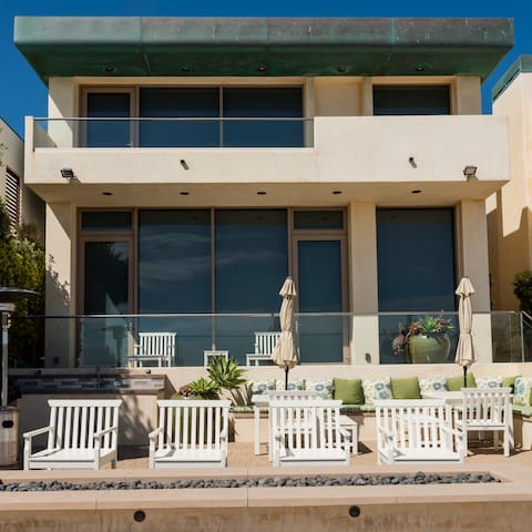 Luxury Malibu Beach Front Home