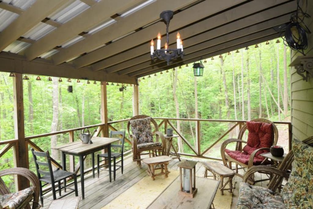 2nd floor covered deck