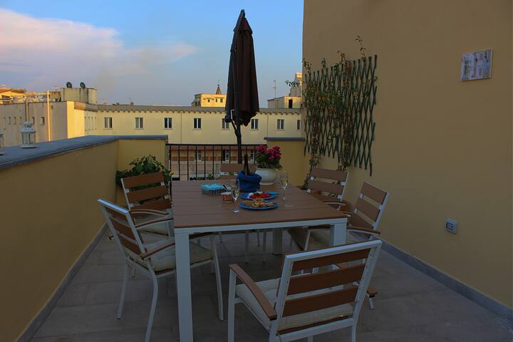 DIMORA S.CHIARA: the quiet in the heart of Napoli. gallery image 3