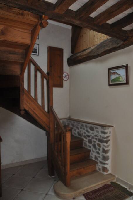 Entrée et escalier