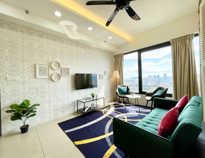 2car 2BR 7pax Tropicana 218 Macalister Condominiums for