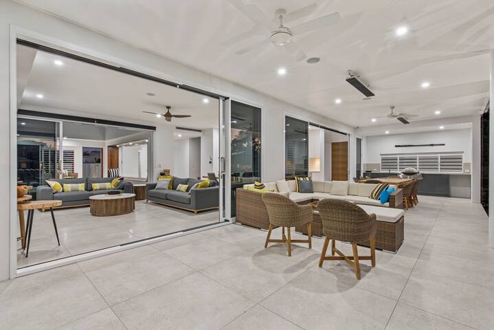 Getaway2Noosa award winning WYUNA 7 gallery image 4