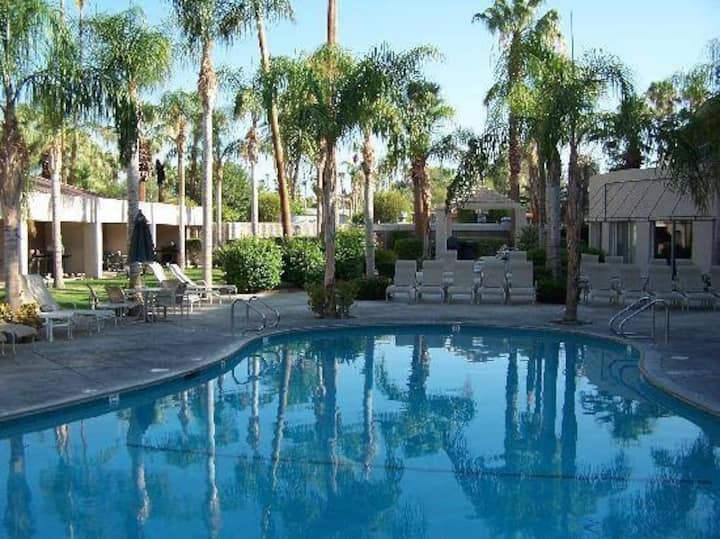 Downtown Palm Springs Condo 2 Bed for Coachella Condominiums for Rent