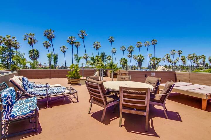 Bay/Beach Resort House gallery image 4