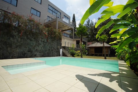 8 BR Villa Lembang 9 + Private Swimming Pool
