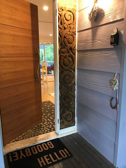 Front entrance with key lock box to collect your keys apon arrival.